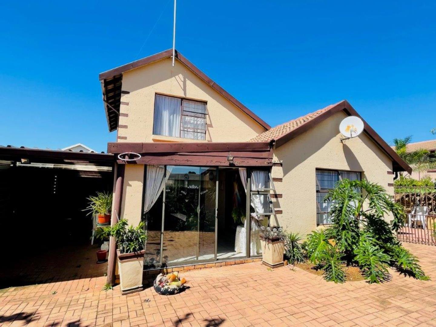 3 Bedroom Cluster for Sale - Gauteng