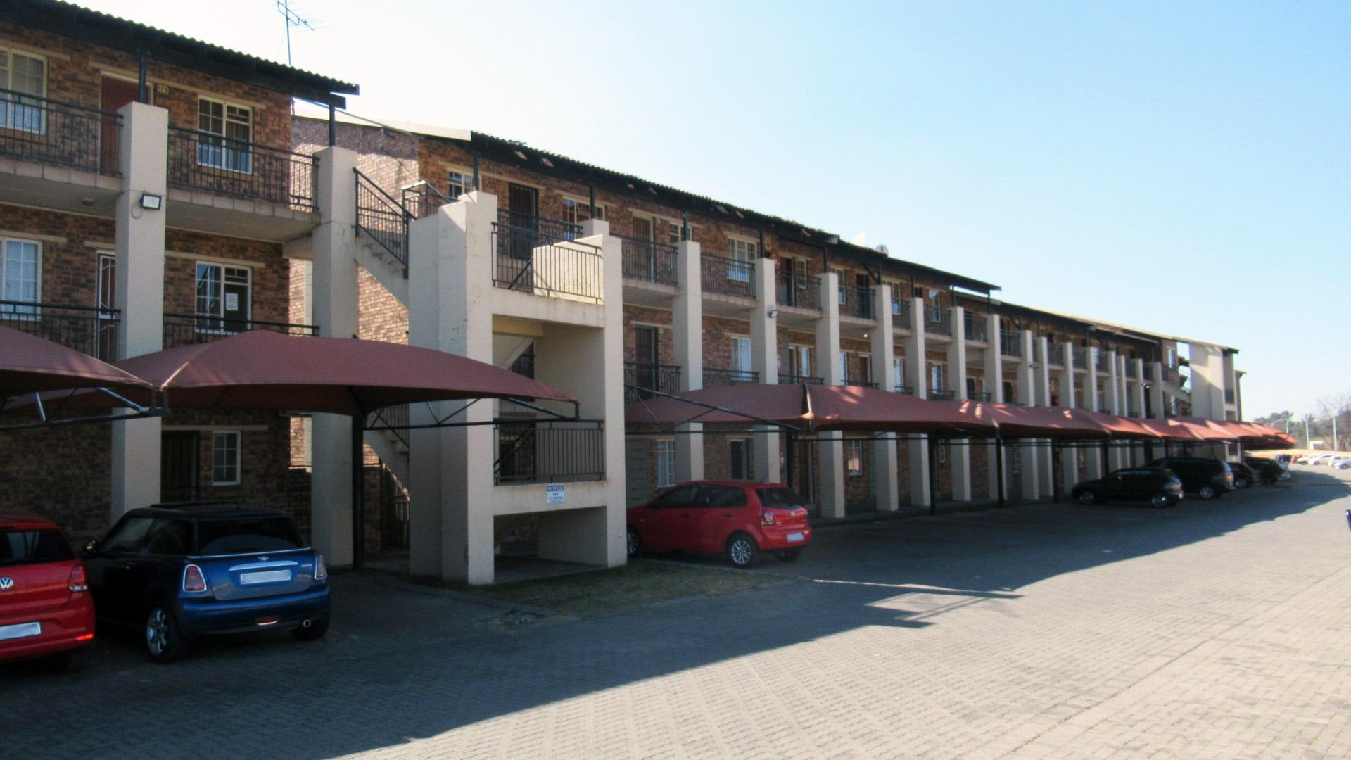 2 Bedroom Apartment for Sale - Gauteng