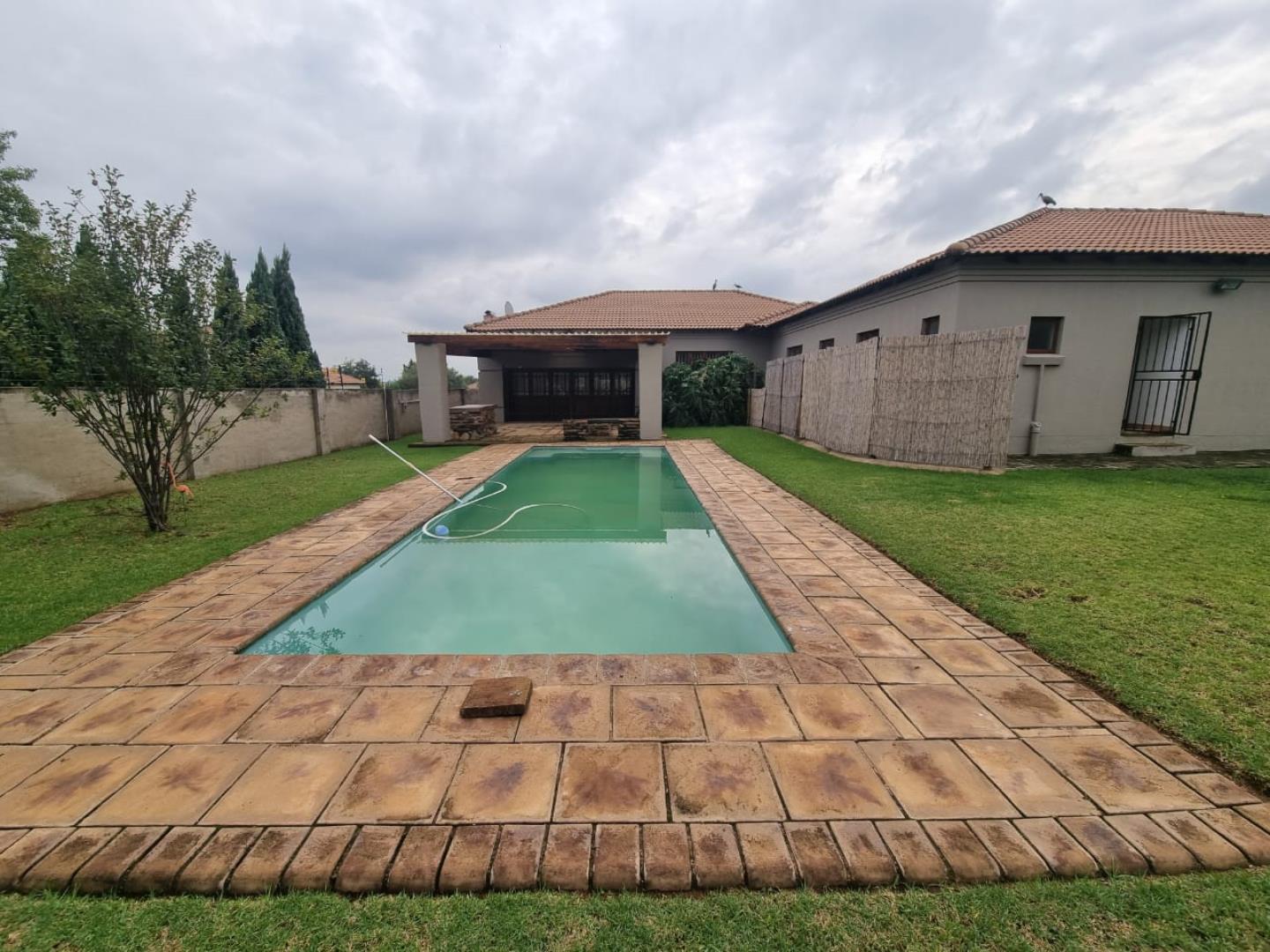 4 Bedroom House for Sale - Gauteng