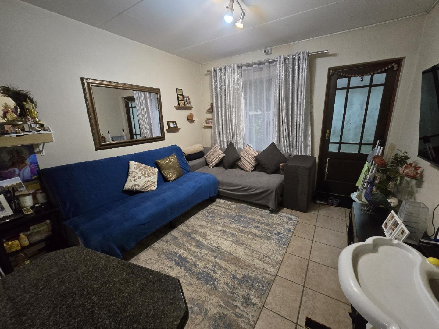 2 Bedroom Apartment for Sale - Gauteng