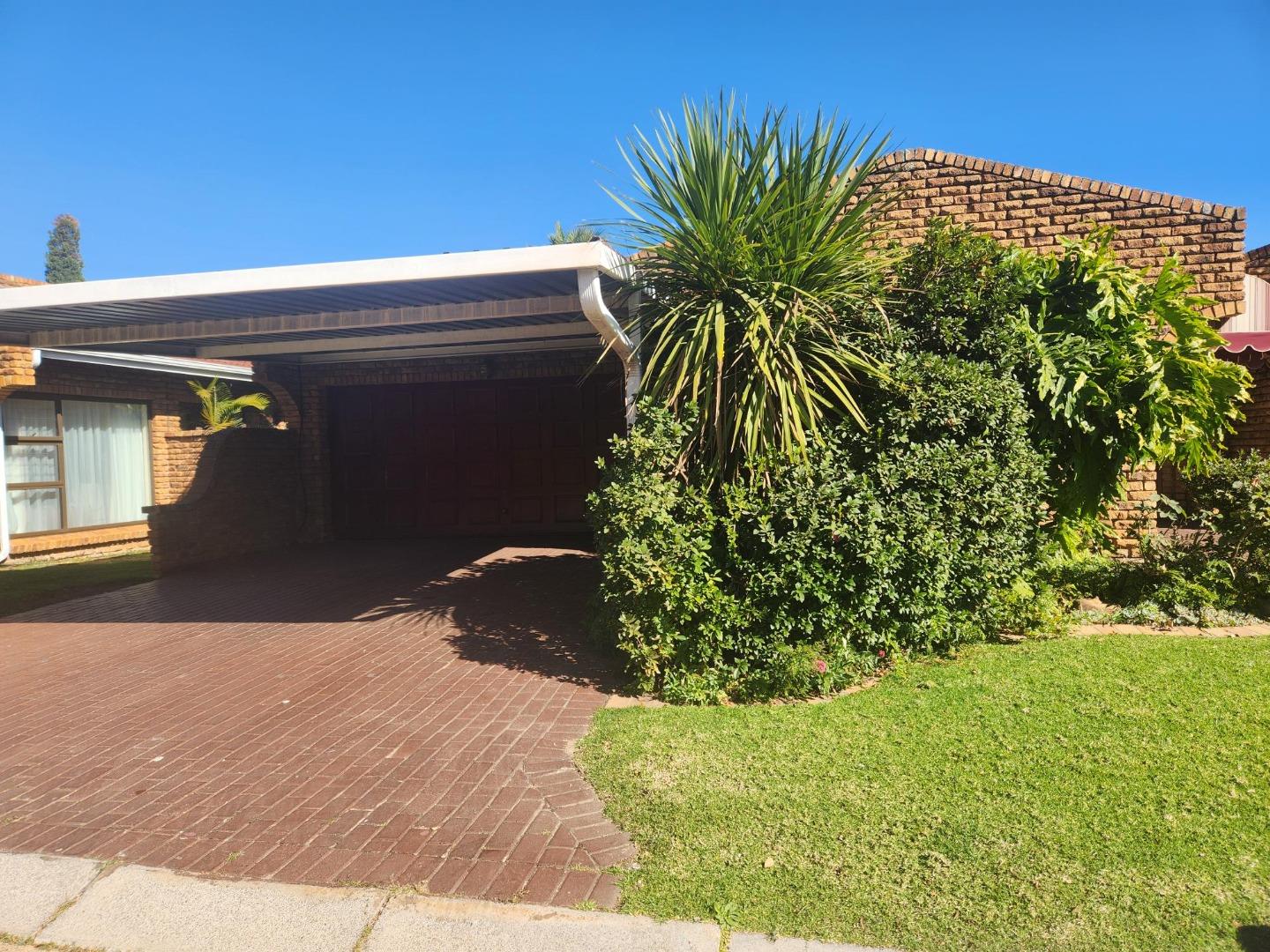 2 Bedroom Cluster for Sale - Gauteng