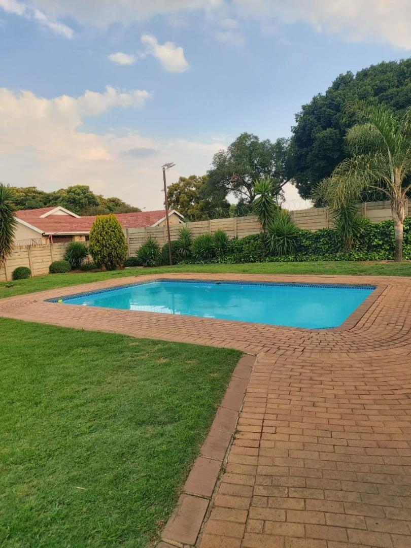 2 Bedroom Apartment for Sale - Gauteng