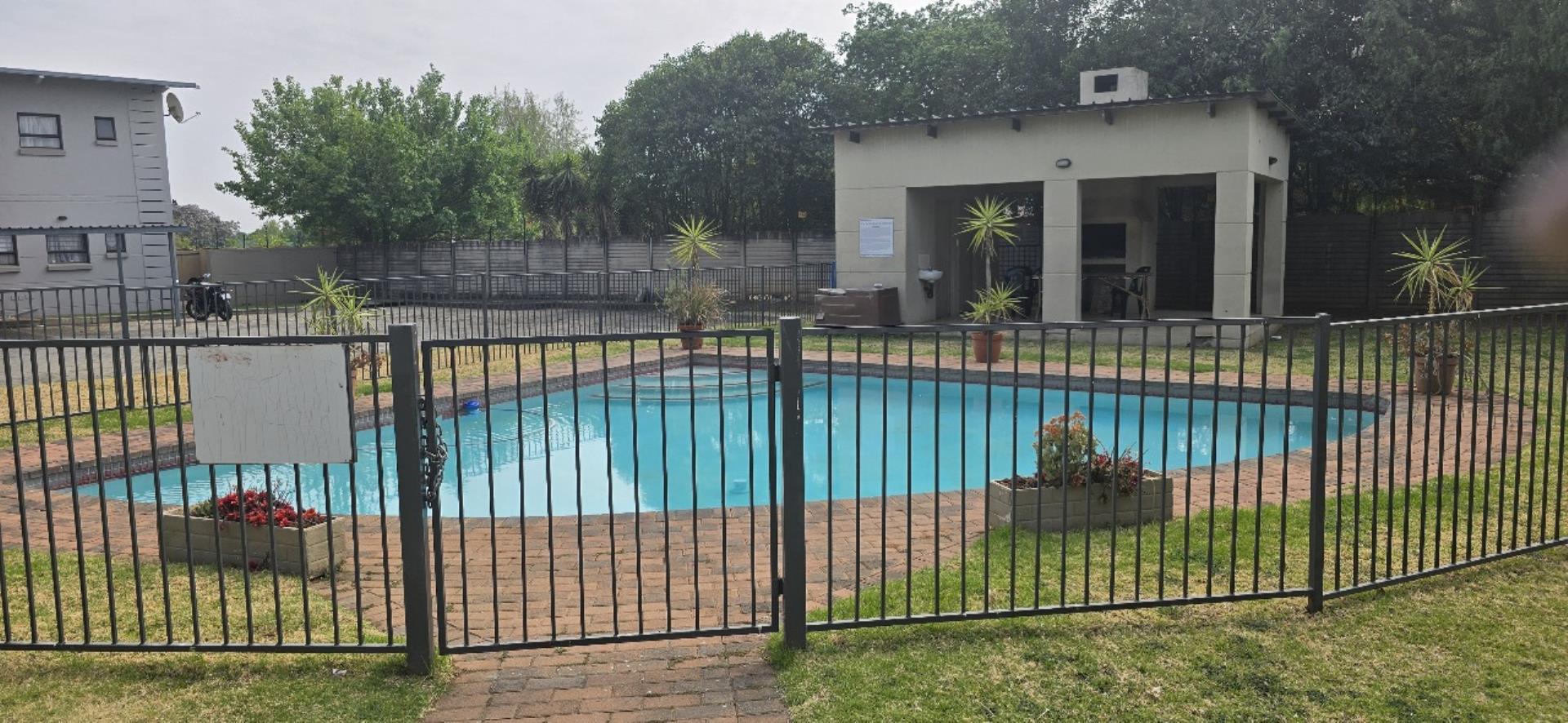2 Bedroom Apartment for Sale - Gauteng